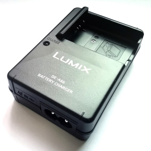 Battery Charger for DEA66 Panasonic Lumix DMCTZ22 DMCTZ25 DMCTZ30