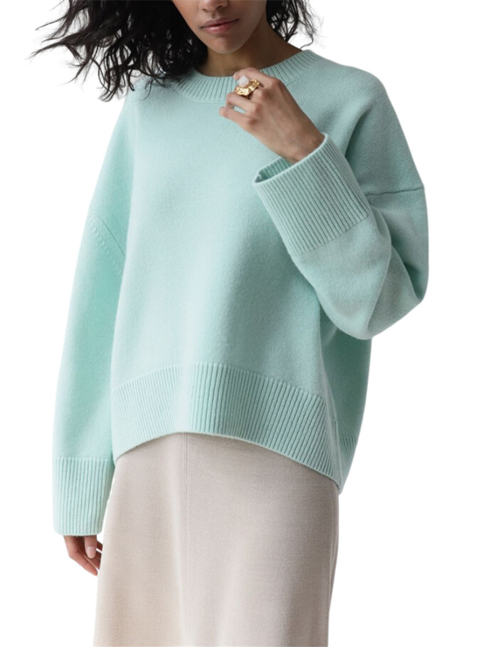 Womens-Crew-Neck-Knit-Sweater-Lightgreen-1.jpg