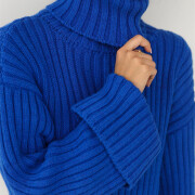 Womens-Cropped-Turtleneck-Sweater-Blue-3