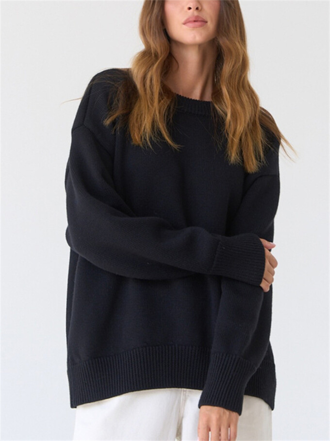 Womens-Oversized-Sweater-Black-3.jpg