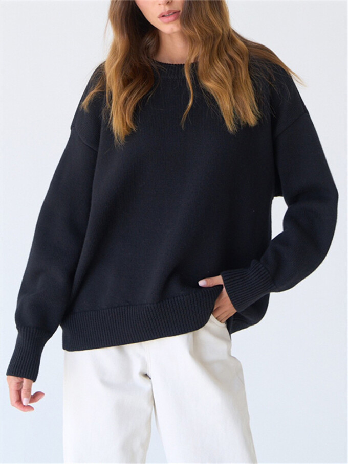 Womens-Oversized-Sweater-Black-4.jpg