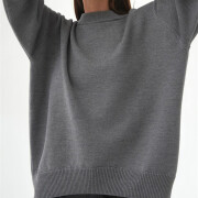 Womens-Oversized-Sweater-Grey-4