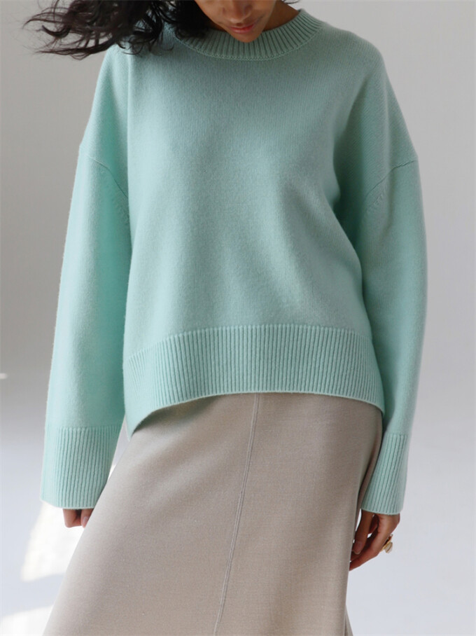 Womens-Crew-Neck-Knit-Sweater-Lightgreen-3.jpg