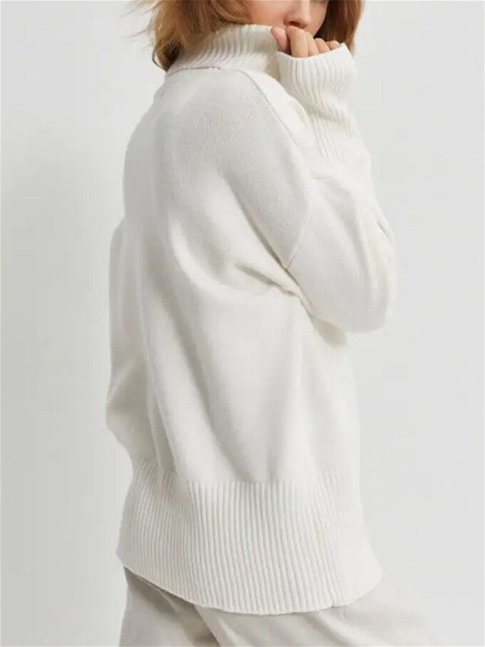 Womens-Turtleneck-Sweater-White-2.jpg