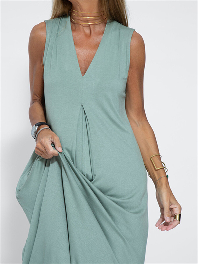 Sleeveless-Maxi-Dress-Green-2.jpg