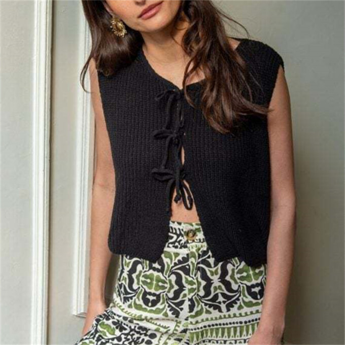 lace-up-sweater-vest-Black-3.jpg