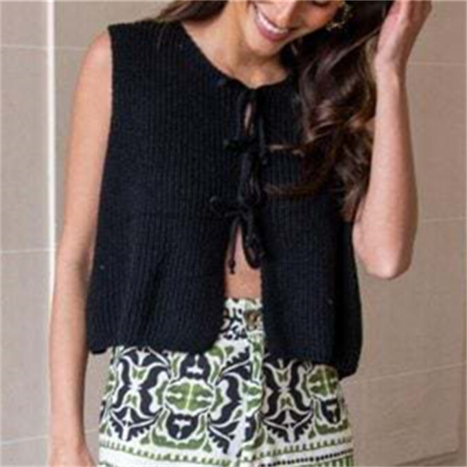 lace-up-sweater-vest-Black-4.jpg