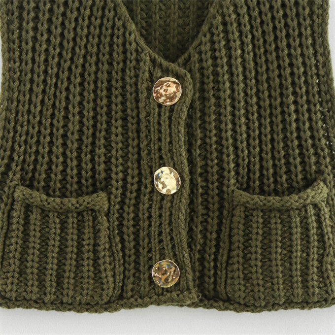 sleeveless-crop-knit-cardigan-Armygreen-4.jpg