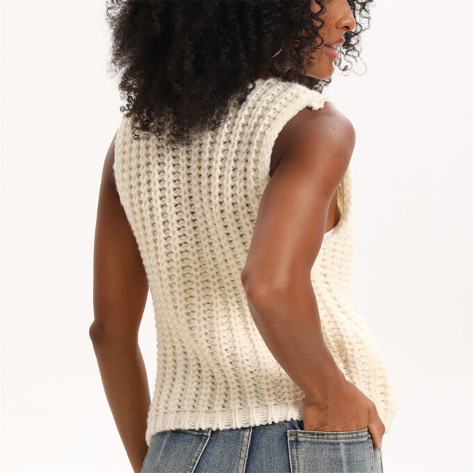 sleeveless-crop-knit-cardigan-Beige-2.jpg