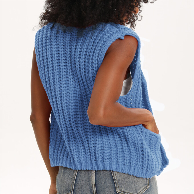 sleeveless-crop-knit-cardigan-Blue-2.jpg