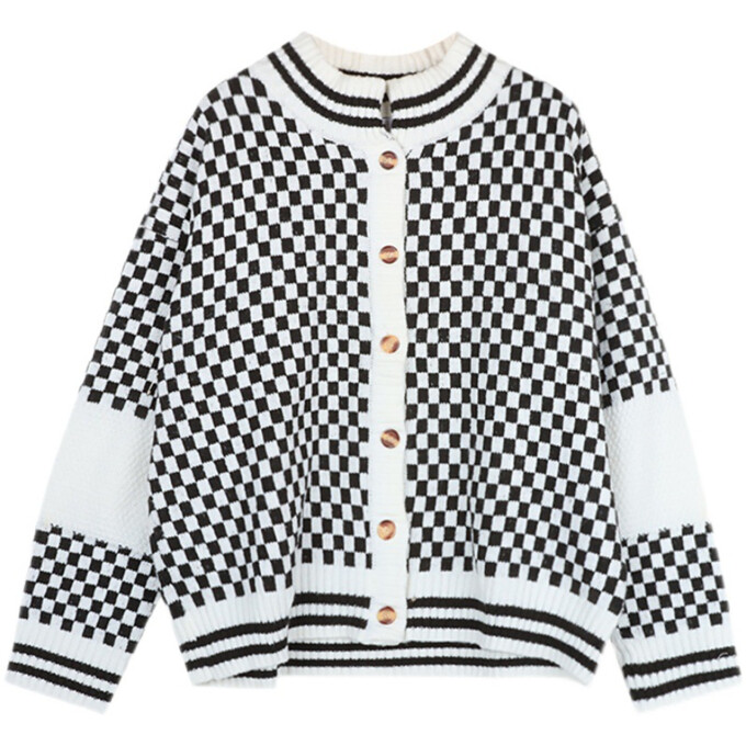 women-checkerboard-sweater-Black-White-1.jpg