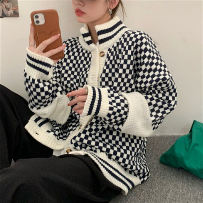 women-checkerboard-sweater-Black-White-3.jpg