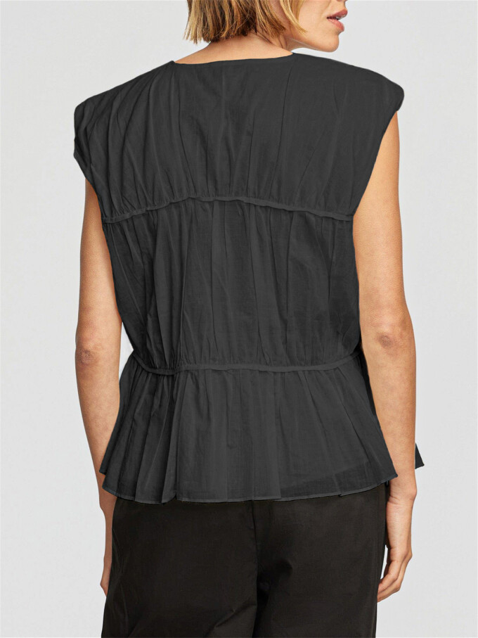 Tie-Front-Top-Black-2.jpg