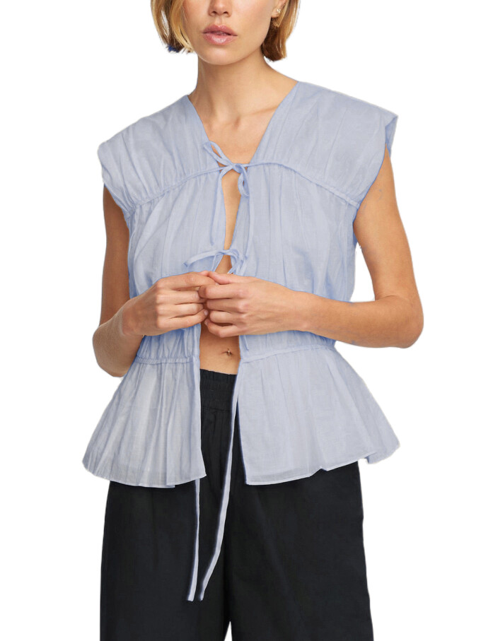 Tie-Front-Top-Lightblue-1.jpg