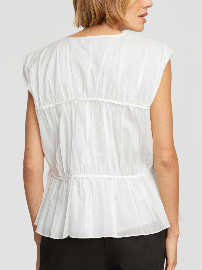 Tie-Front-Top-White-2.jpg