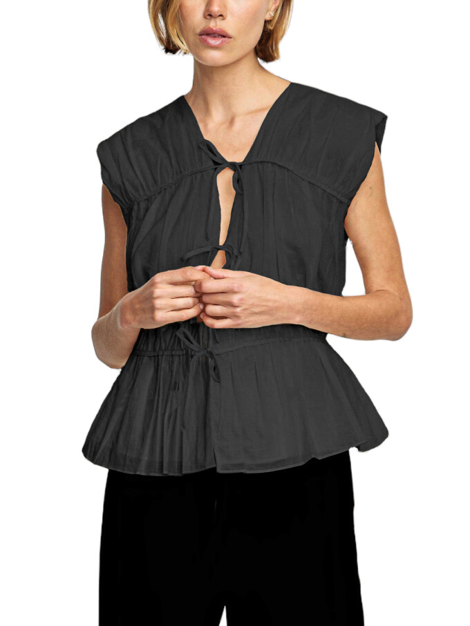 Tie-Front-Top-Black-1.jpg