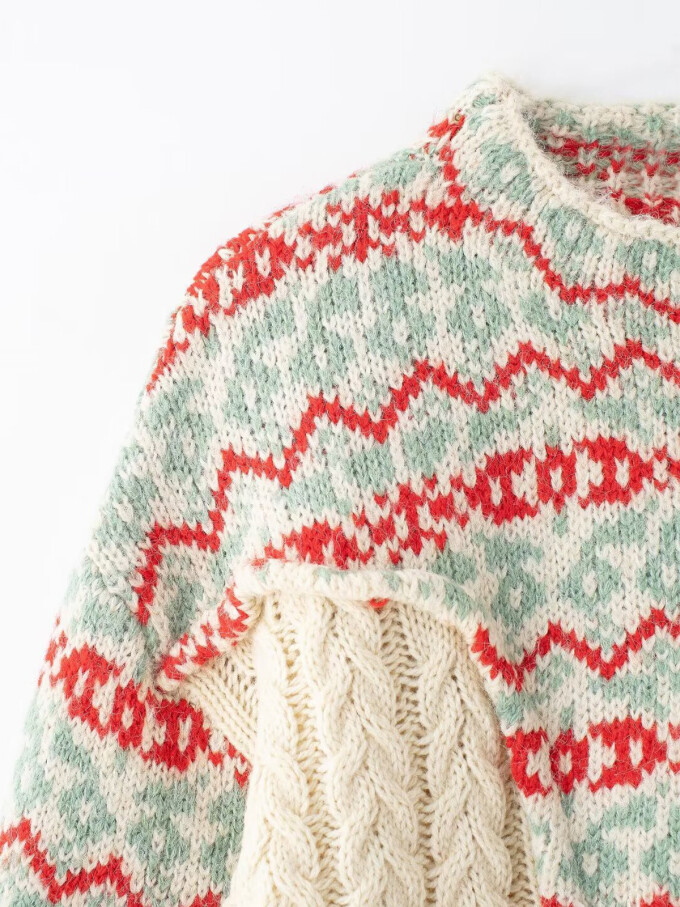 5-milky-beige-cable-knit-red-and-green-geomotric-sweater.jpg