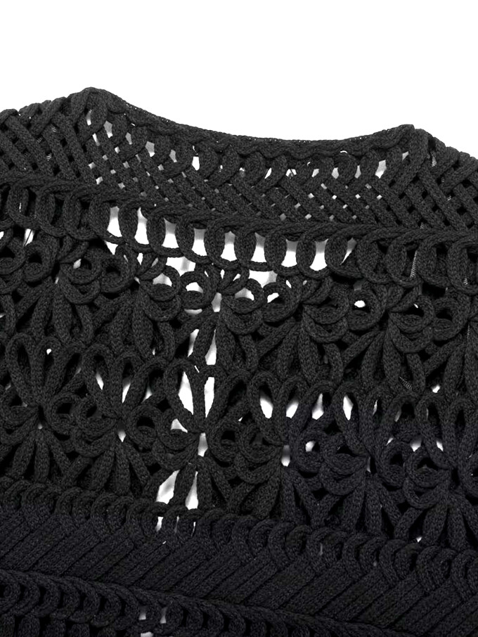 BLACK-CROCHET-VEST-6.jpg